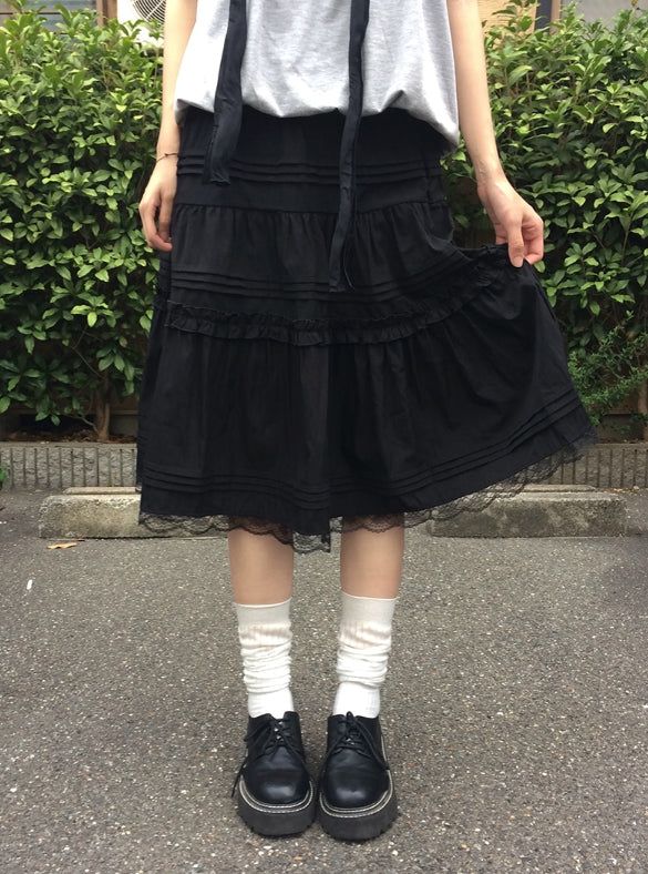 anyonemore（エニーワンモアー）の「ティリン ピンタック フリル レース ミディ スカート（スカート）」