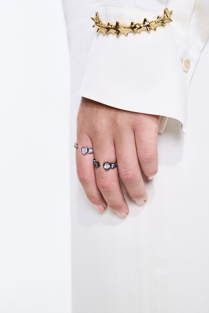 NO.560 [BLACK] HEART CUBIC RING