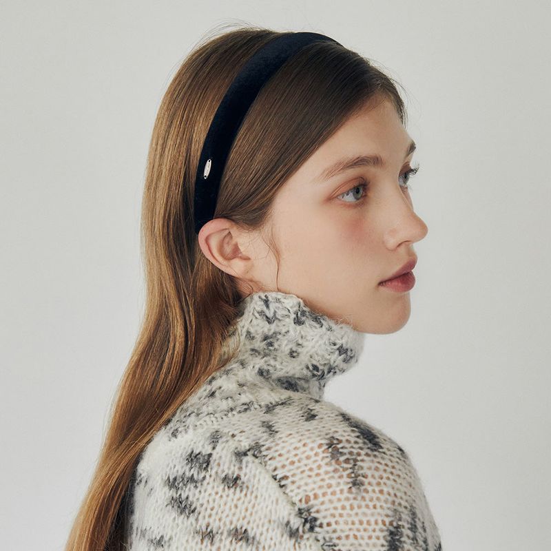 SLIM VELVET HAIR BAND (BLACK)