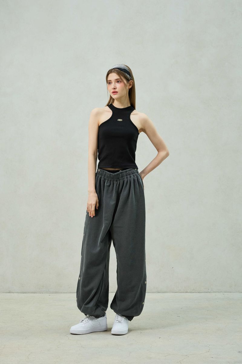 POPPY SLEEVELESS TOP / BLACK
