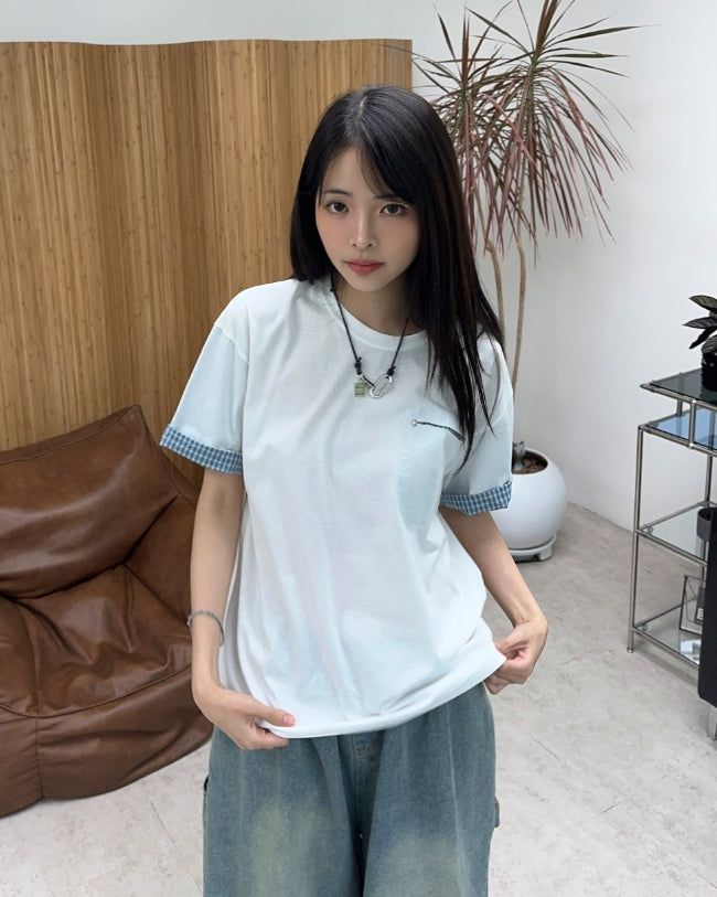 SATIIIZ（サティーズ）の「Seren check roll-up short-sleeve tee（Tops）」
