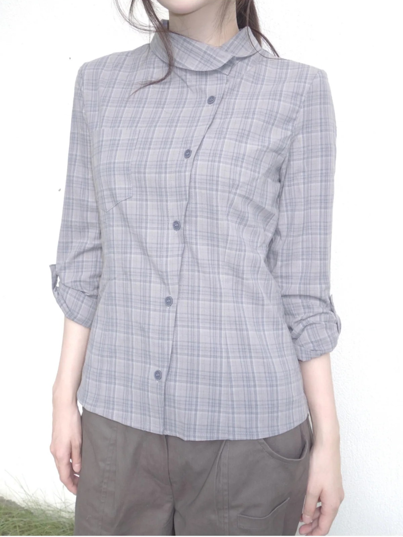 library shirt
