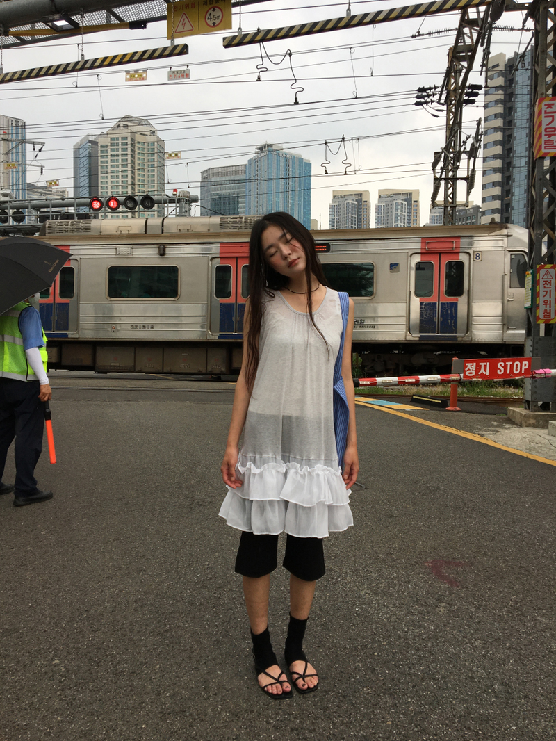 DUGGY（ダギー）の「Urban Slit Capri Pants (1color)（Pants）」