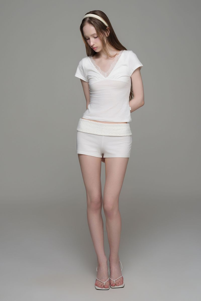 Rose tea lace v top, Ivory