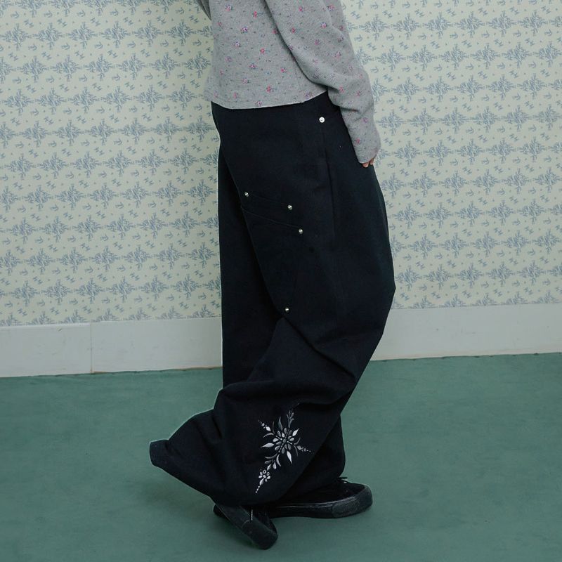 LOW-RISE FLOWER EMBROIDERY PANTS