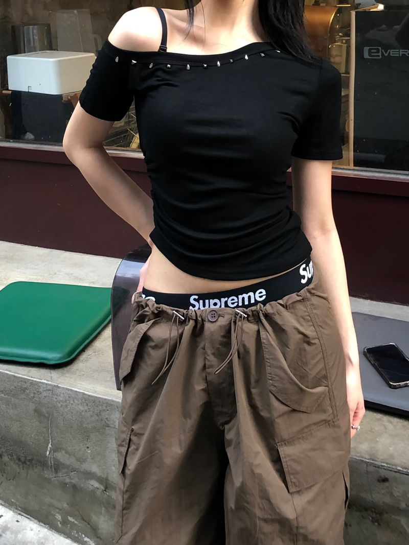 string low-rise cargo pants