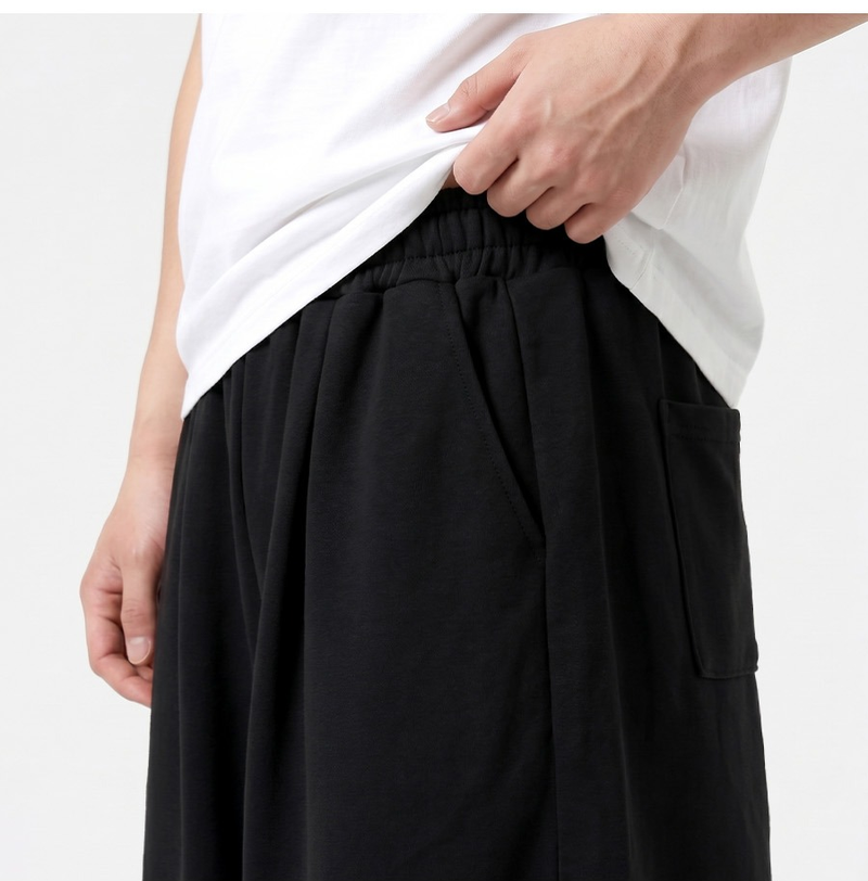 Balloon Curved Side Tuck Bermuda Pants Black