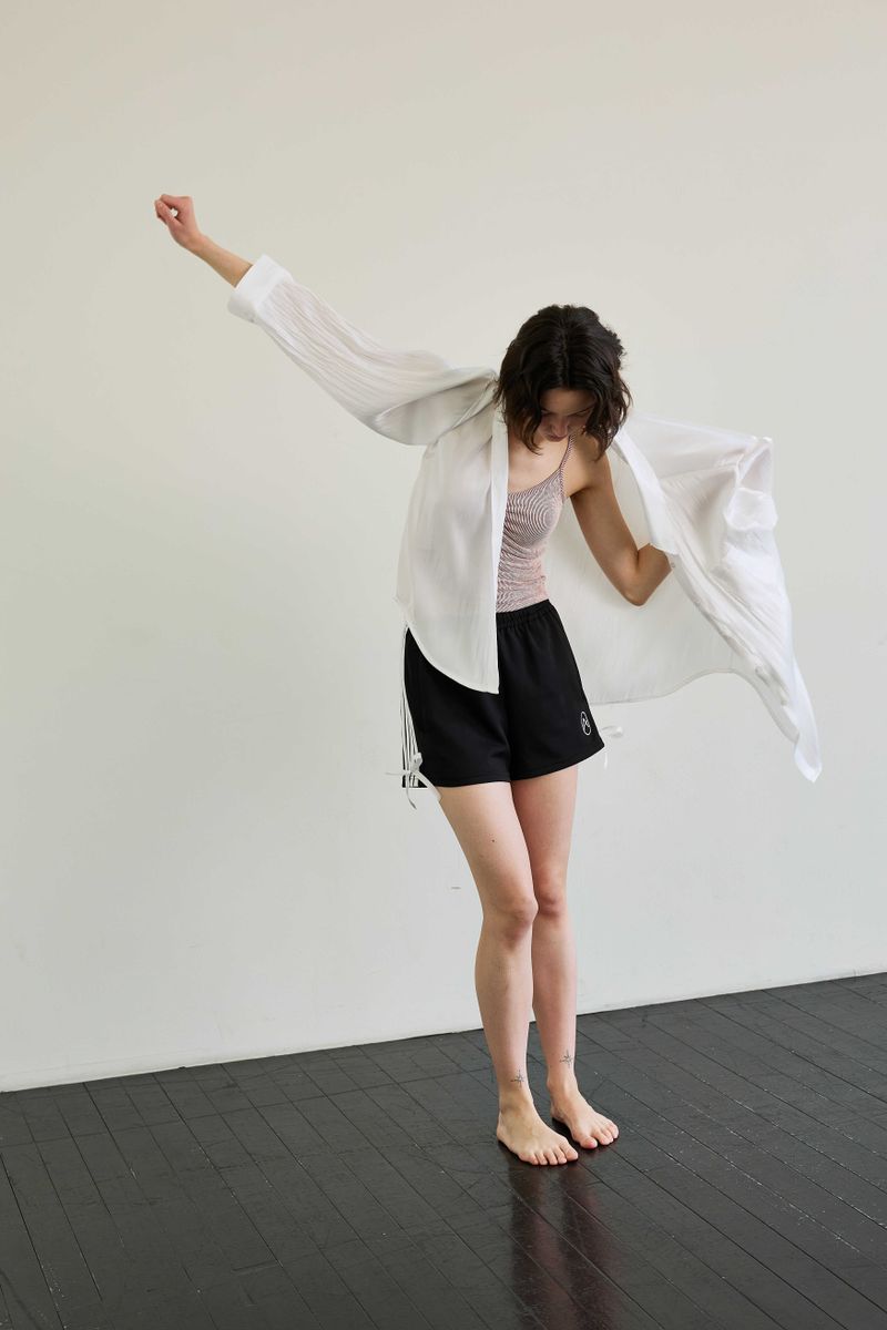 LUMINOUS OVERSIZED SHIRT / WHITE