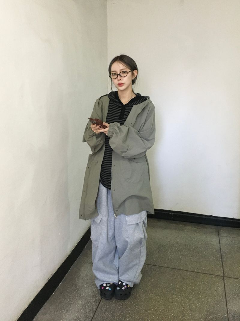Slim Striped Henley Neck Hoodie (4c)