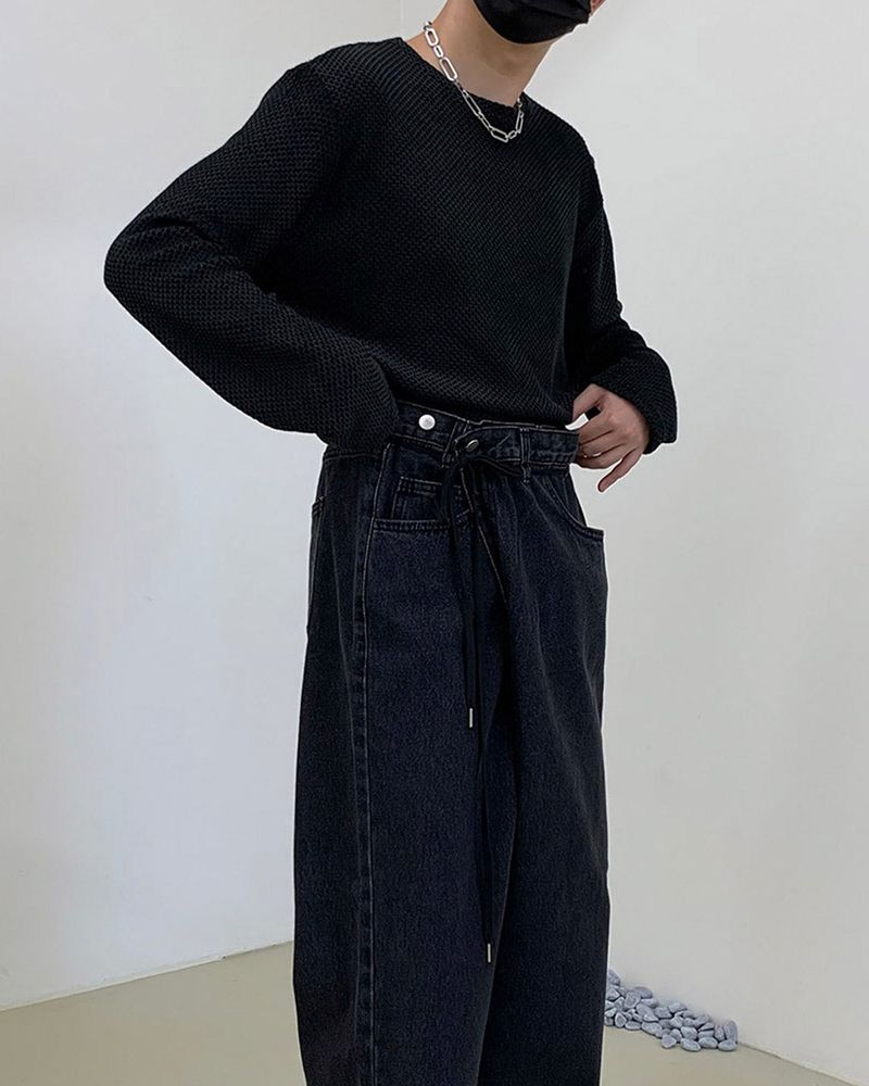 a vertical square chain necklace