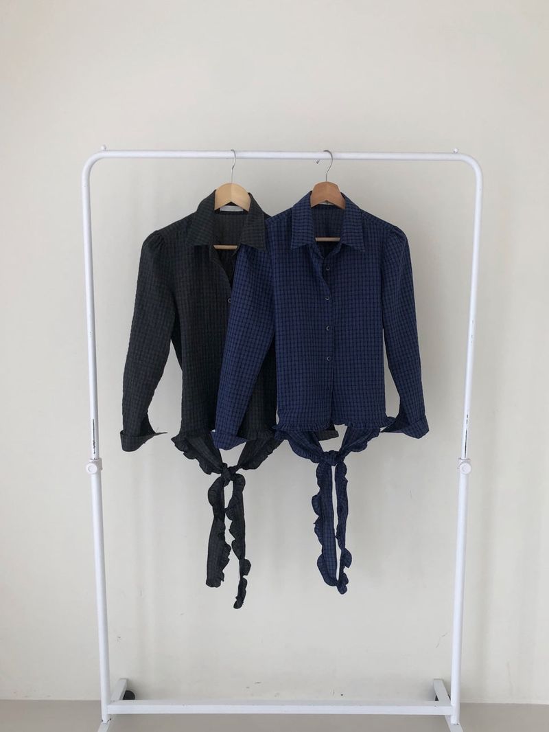 tail plaid ruffle shirt