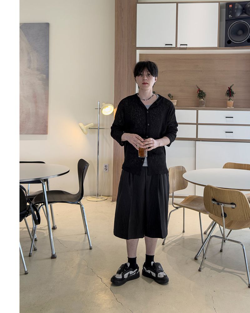 Node Pin Stripe Bermuda Slacks