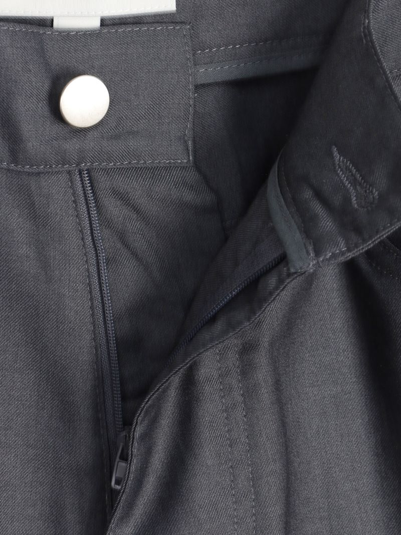 Avan straight rivet slacks