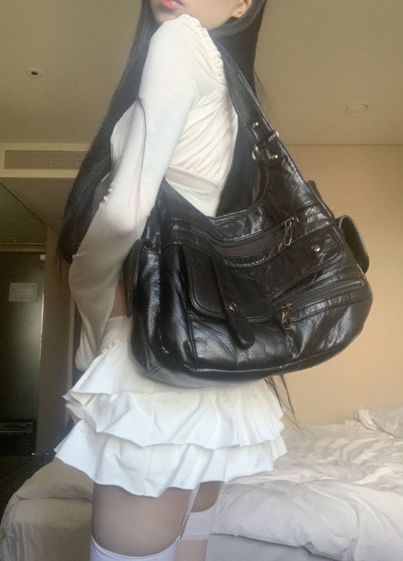 suzen(スゼン)の「Kenu y2k pocket big shoulder bag(Bags)」