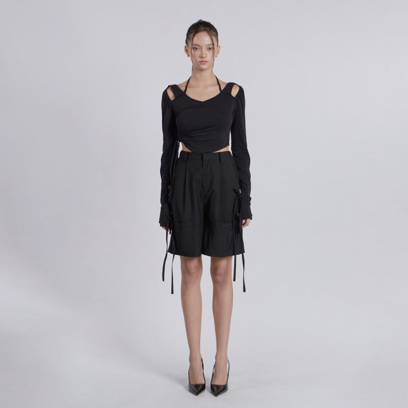 JINJUSE(ジンジュユーズ)の「STRAP POCKET BERMUDA PANTS(BLACK)(Pants)」
