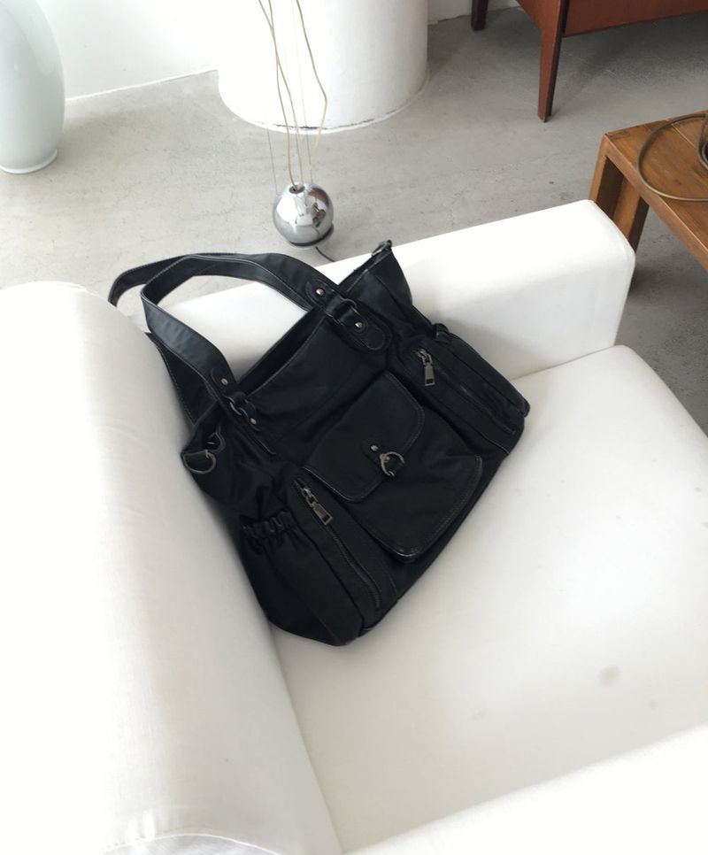 Vintage square leather bag