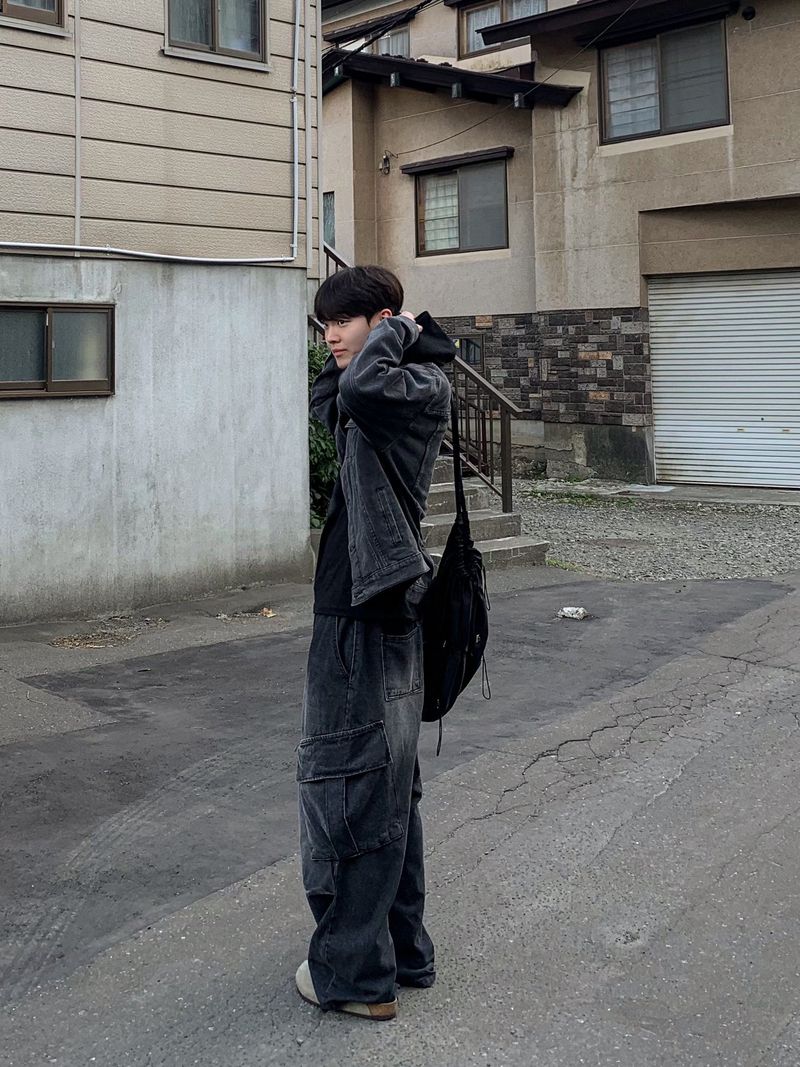 Kuro hood denim jacket