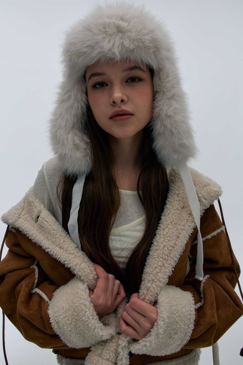 ADORABLE HOOD MUSTANG / CAMEL