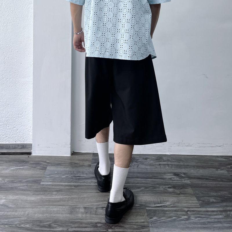 Pleated Wide Silhouette Shorts