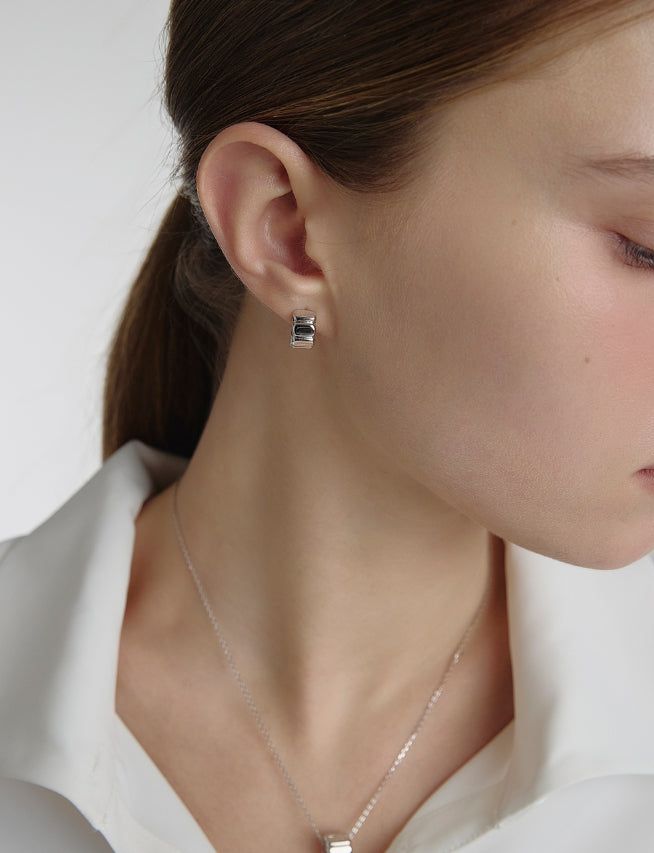 26SS★ Ice Cushion (W) Wide One-Touch Earrings