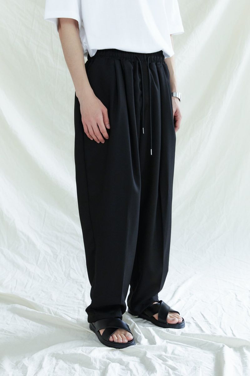 KND（ケイエンド）の「PRK 2TUCK BALLOON FIT 2WAY PANTS BLACK（Pants）」