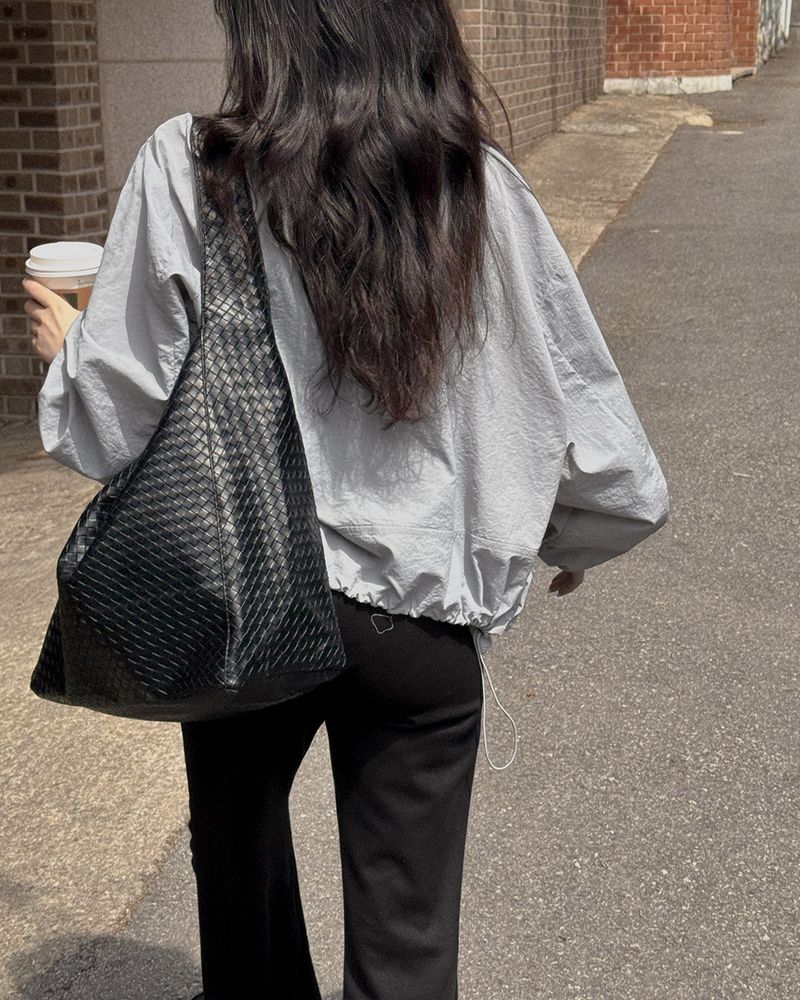 MAYBINS(メイビンス)の「Goje Square Shoulder Bag(Bags)」