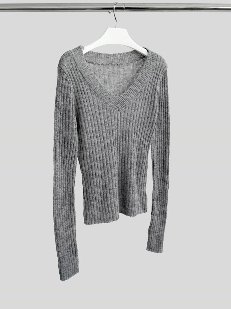 Rage V-neck Sweater Knit T-shirt