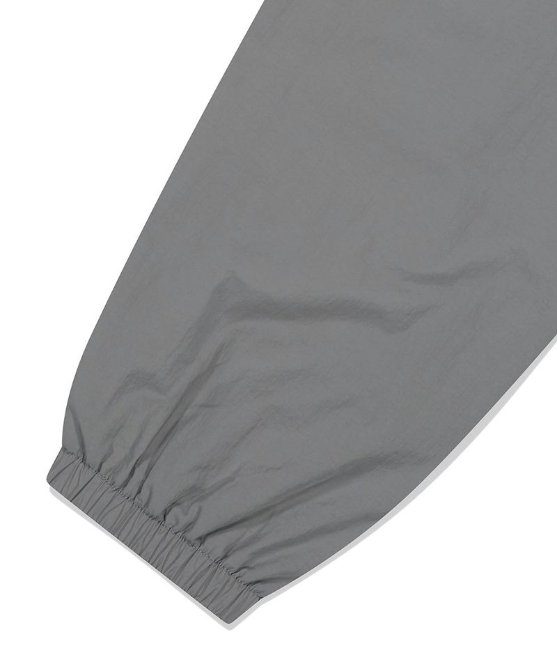 BASIC LOGO NYLON WINDBREAKER