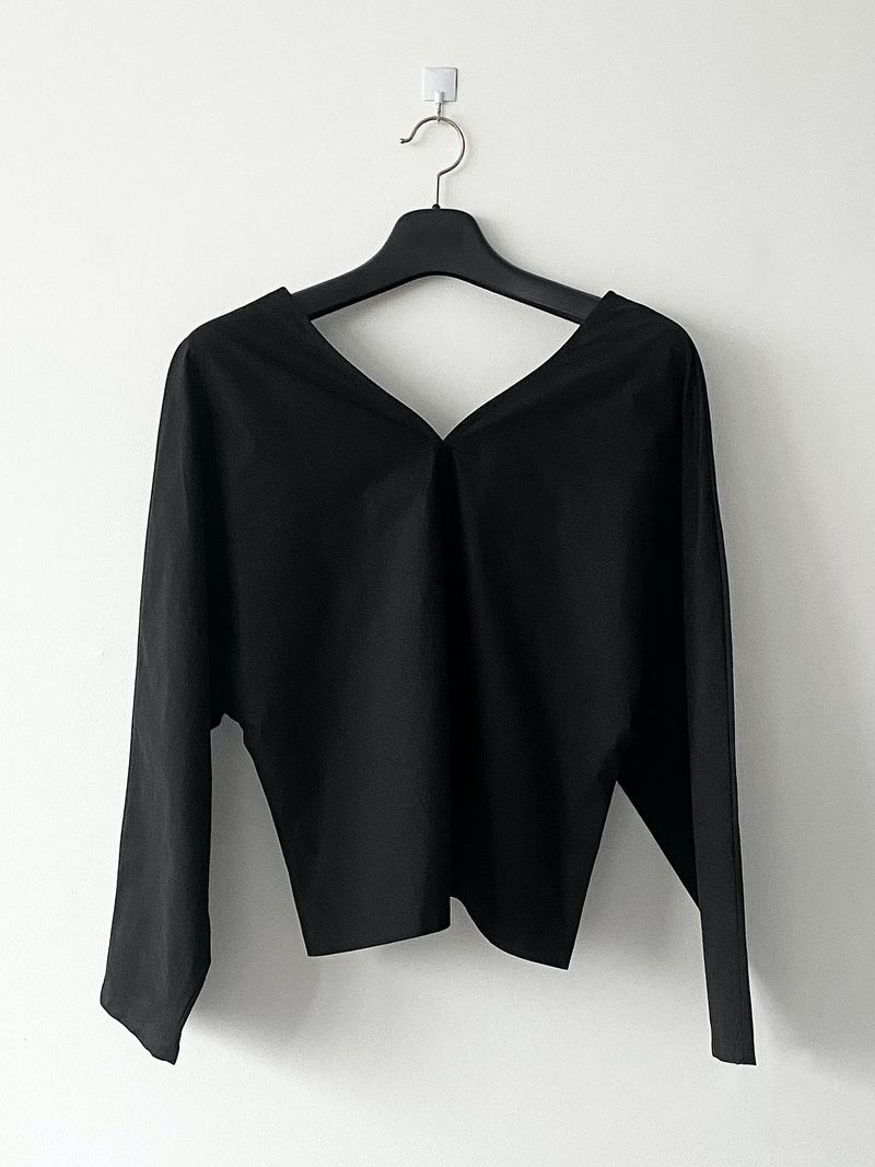 Feminine v-neck shirt