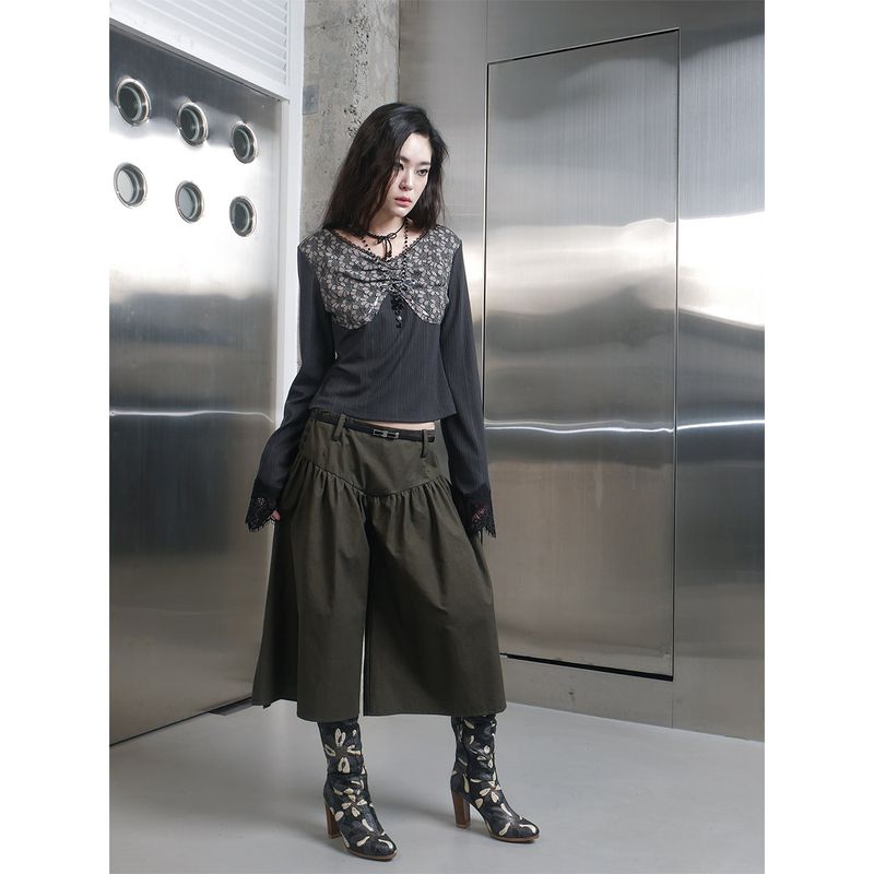 V-YOKE GATHERED PANTS