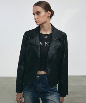 MINIMAL SHORT LEATHER JACKET_BABY PINK