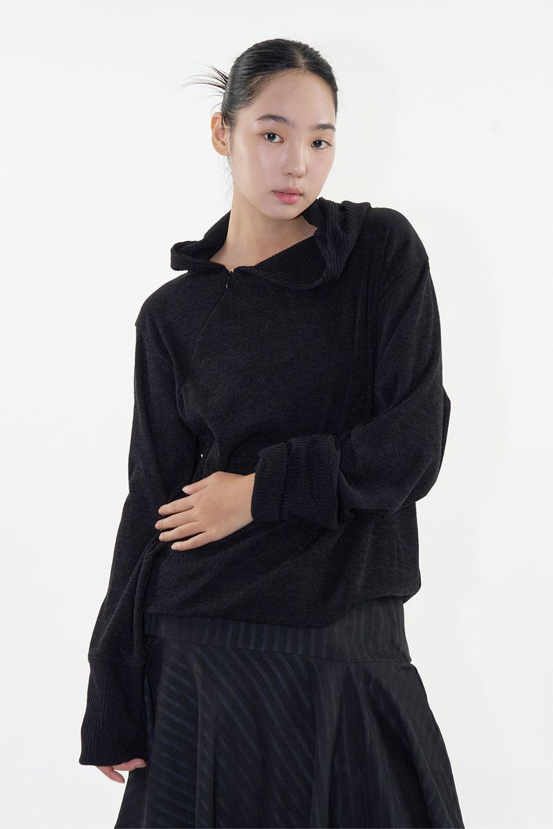 Raucohouse（ラウコハウス）の「Leven zip-up hood sweater（Tops）」