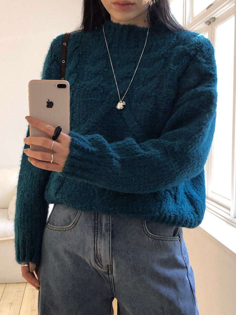 [MADE] MUHR HIGH-NECK CABLE KNIT