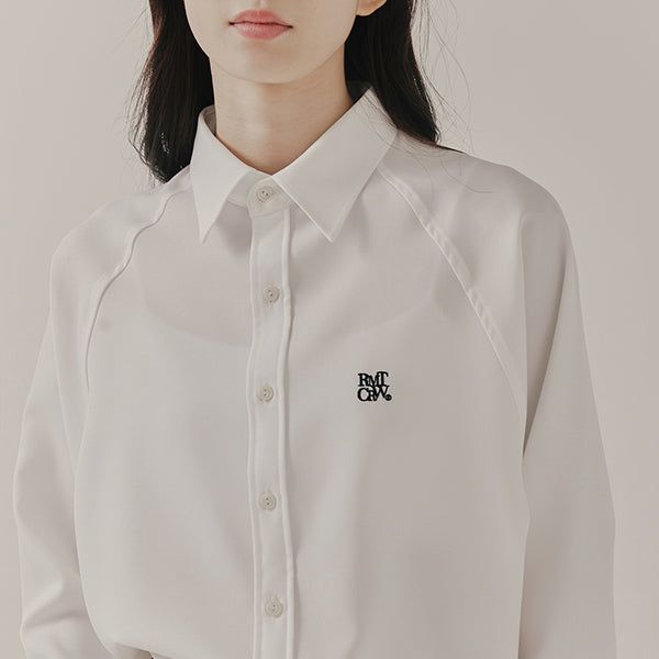 ROMANTIC CROWN(ロマンティッククラウン)の「RAGLAN SLIT SHIRT_WHITE(Tops)」