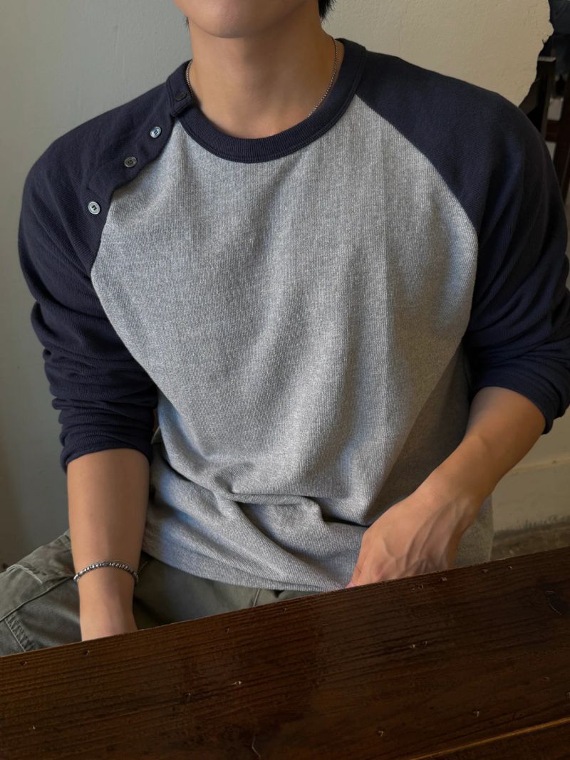 AVAND（アバンド）の「Heavy raglan button long sleeve t-shirt（Tops）」