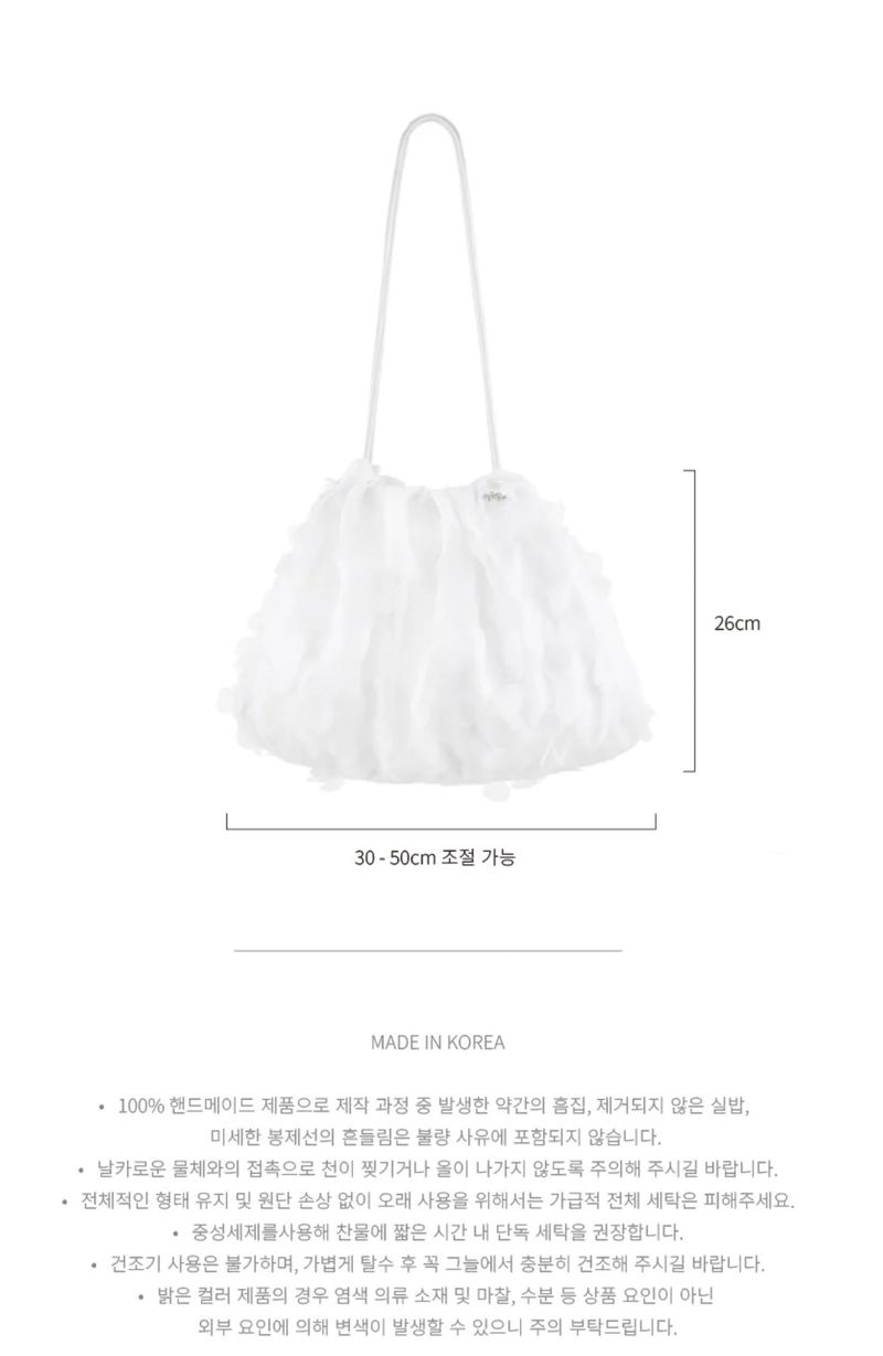 Lacie strap bag (white)