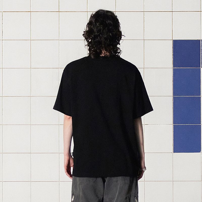 BUTTON LOGO T SHIRT / BLACK