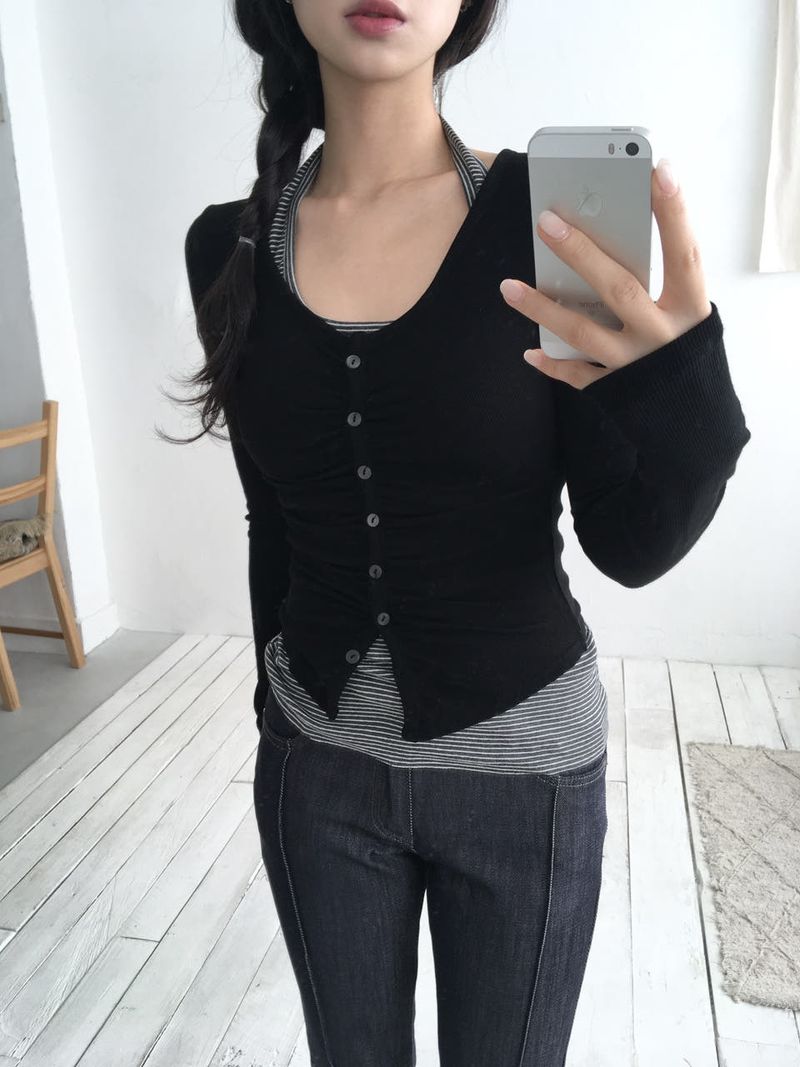 moroi(モロイ)の「Shirring Slim Cardigan(Tops)」