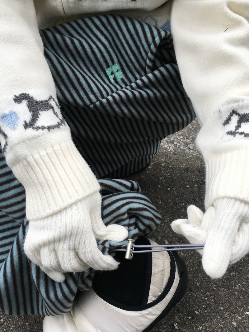 Fingerhole Touch Golji Gloves (3c)