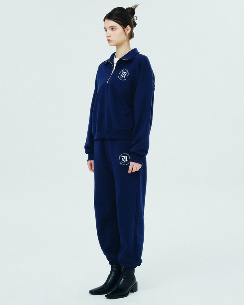 ROMAN TYPO LOGO TRAINING PANTS-NAVY
