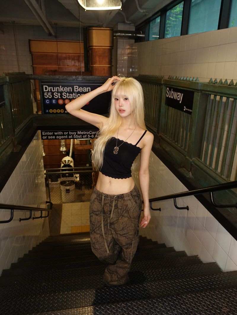 black lace cropped sleeveless