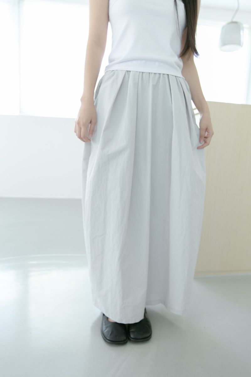 omoosoohy（オムスヒ）の「nylon balloon skirt(2colors)（Skirts）」