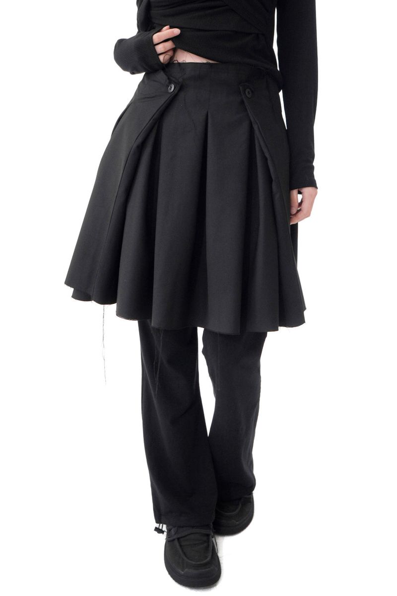  UNTAMED PLEATS SKIRT