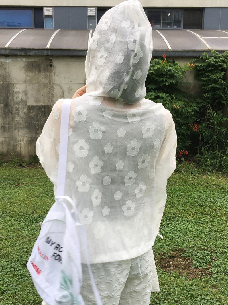 Airy Bloom Flower Zip-Up (3c)