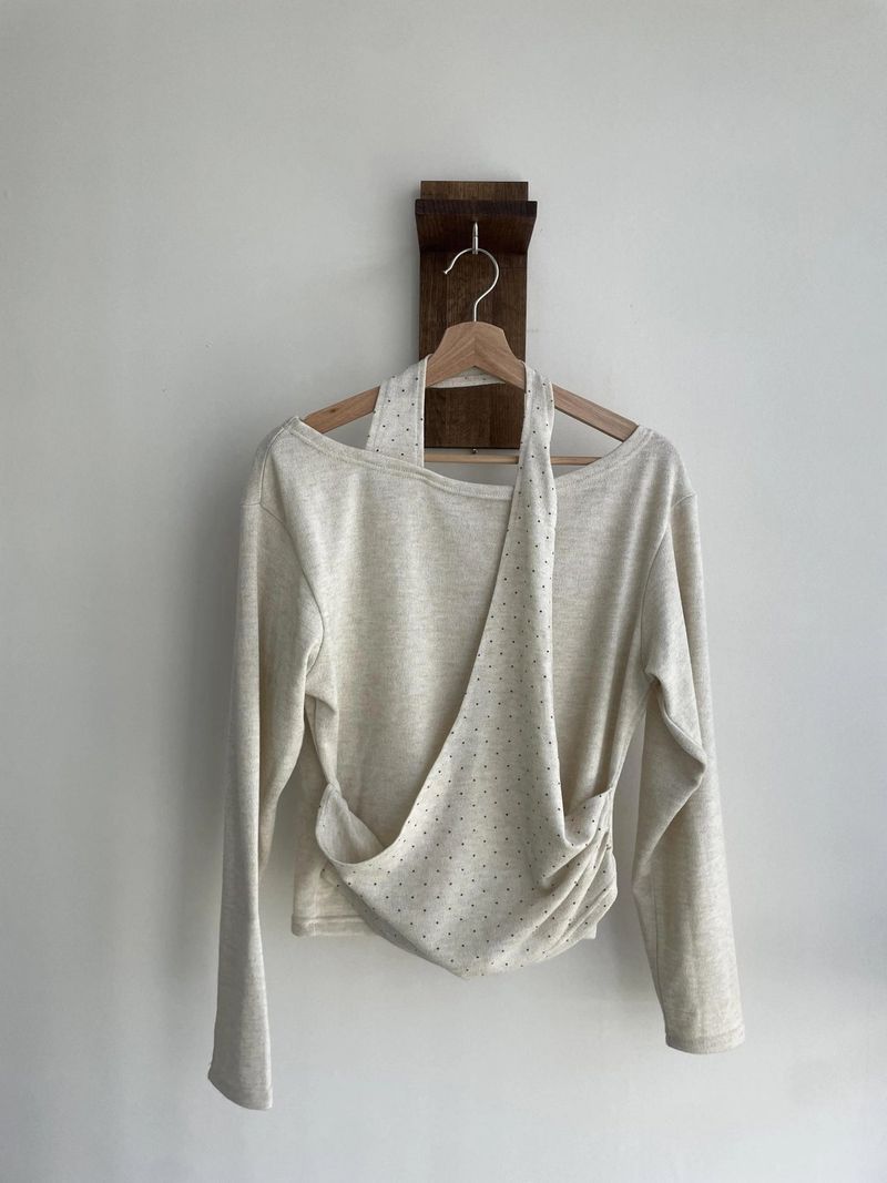 Lodi dot off-shoulder knit