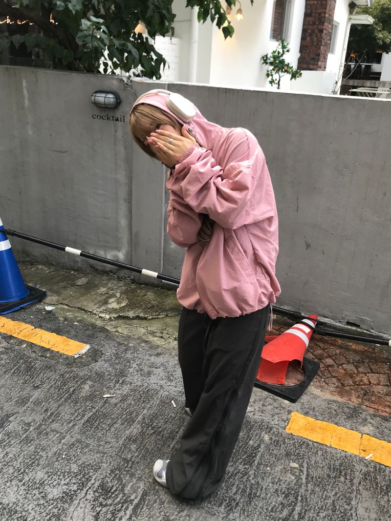 Darwin hood windbreaker