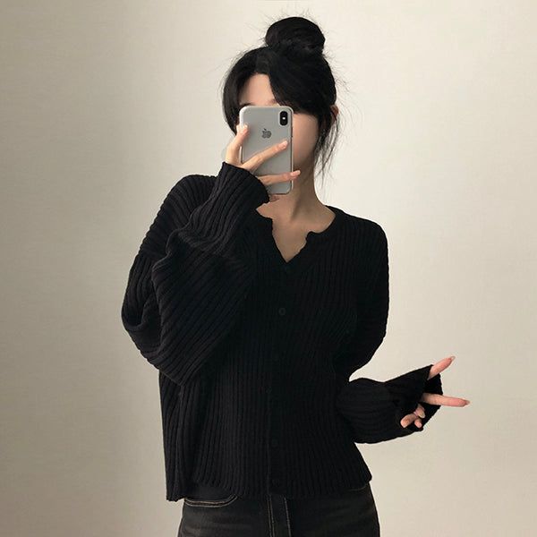 hijjoo（ハイチュー）の「ダートスナップニットカーディガン（トップス）」
