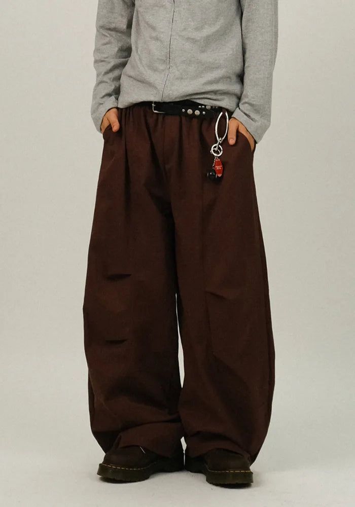 SEMIKAJI（セミカジ）の「AK Balloon Two-Pintuck Banding Pants（Pants）」