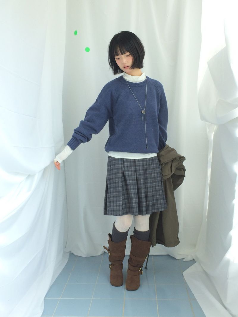 Loose Fit Buckle Boots