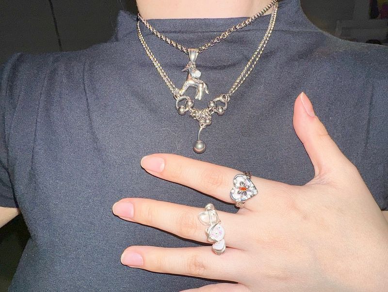Sakura twist ring
